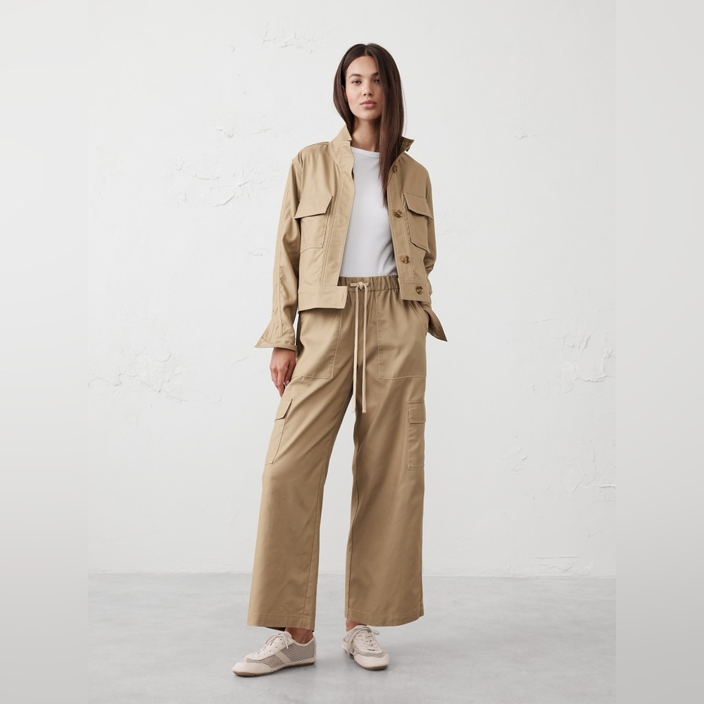 Banana Republic WIDE-LEG HIGH-RISE CARGO PULL-ON PANT